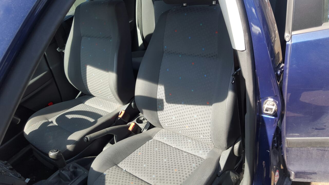 VW Polo Twist seat-driver-side-front